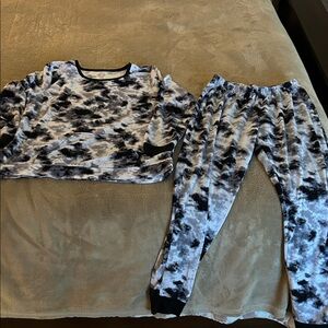 Wonder Nation Black and White Tie-Dye Kids Pajama Set